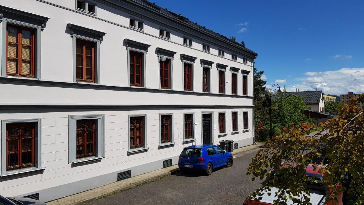 Apartman Spalovka Nový Bor Exteriör bild